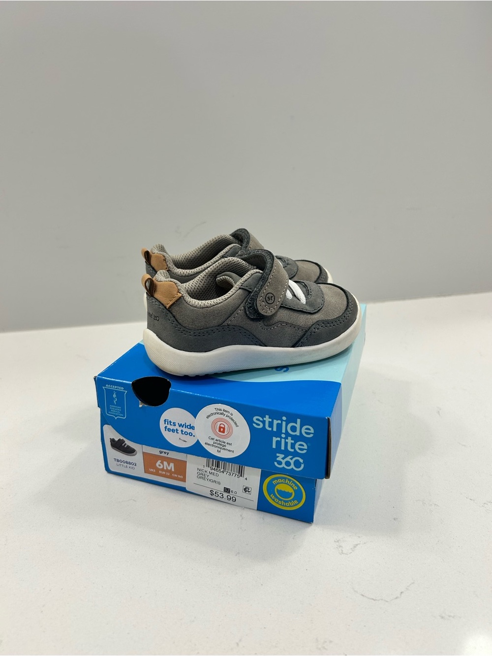 Stride Rite Infant Unisex Nick Sneakers (Size 6M)